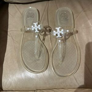 Women’s sandals